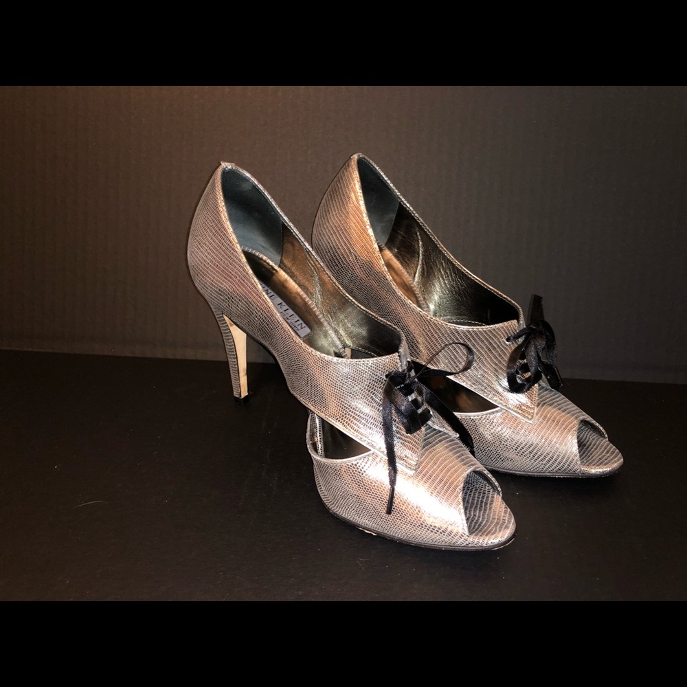 Silver Anne Klein 4in Heel Size 8.5